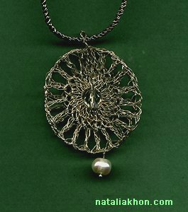 Fine silver crocheted pendant with pearl