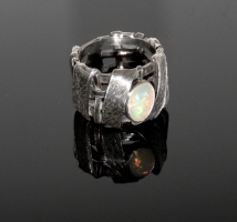Ephiopean opal silver ring